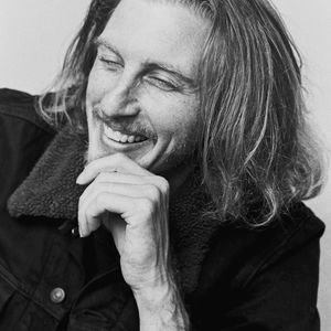 Meet your Posher, Ellyon